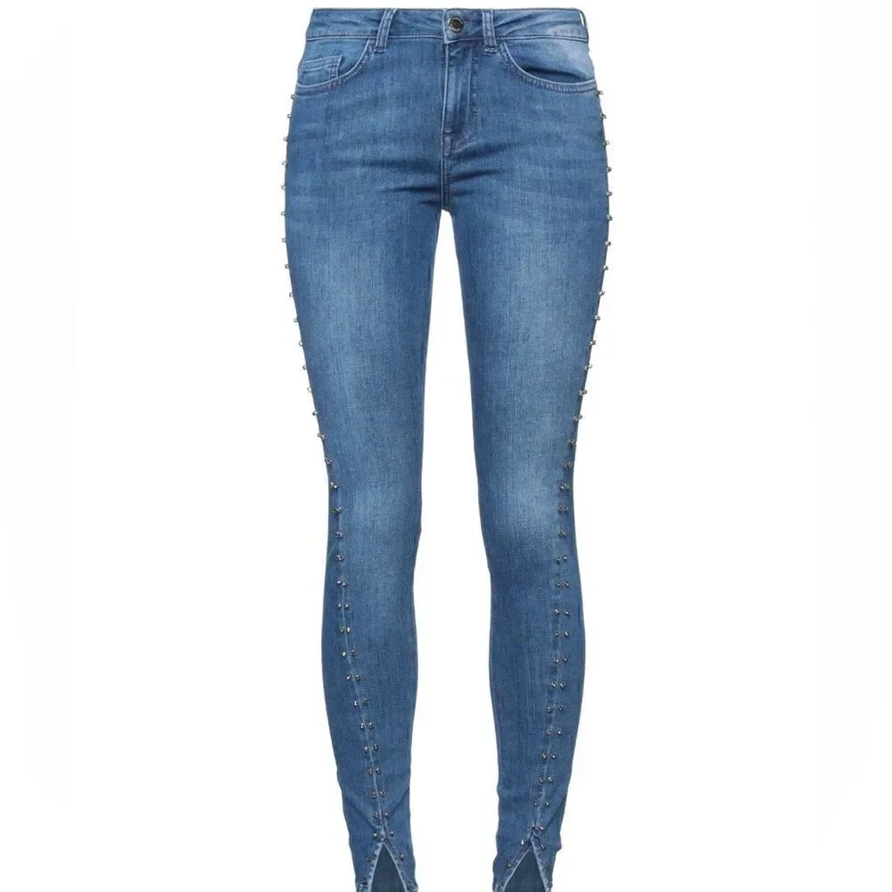 Relish fashionable jeans
